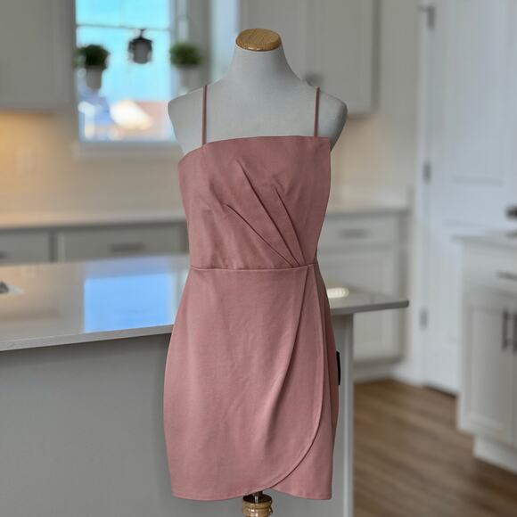 Lulu's | NWT Drinks on Me Mauve Pink Sleeveless Pleated Bodycon Dress - Picture 2 of 7